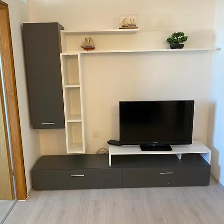 Apartament Apartman Sara *